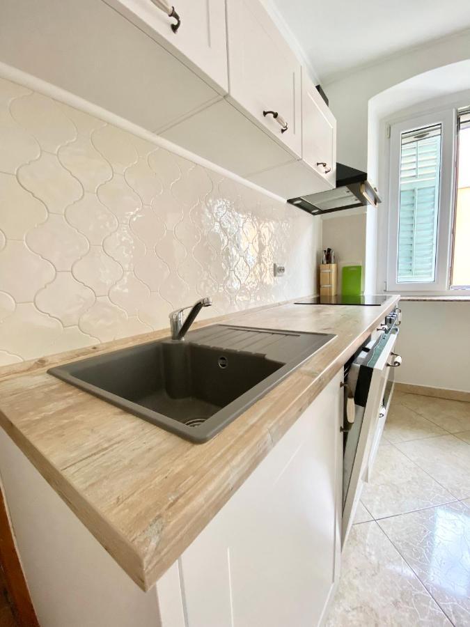 Apartment Evelina Pula Luaran gambar